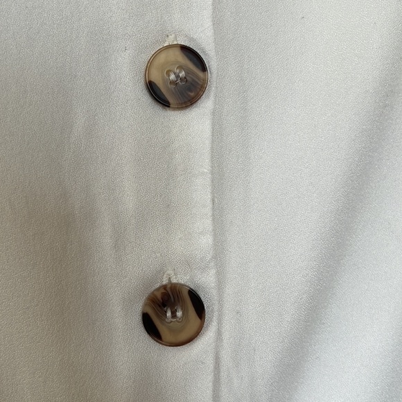 White Button Up Cropped Tee - Picture 5 of 5